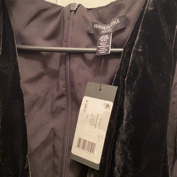Kenneth Cole Velvet Sleeveless Blouse XS NWT - Picture 3 of 3